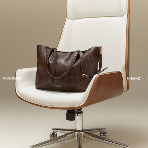 Mejores Looks para ir a la Oficina en Invierno: Outfits, Complementos y Consejos