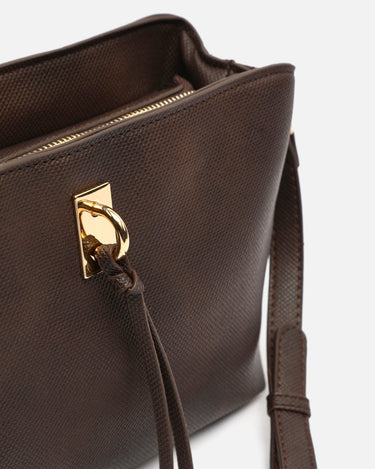 Engri bolso bandolera con detalle frontal 