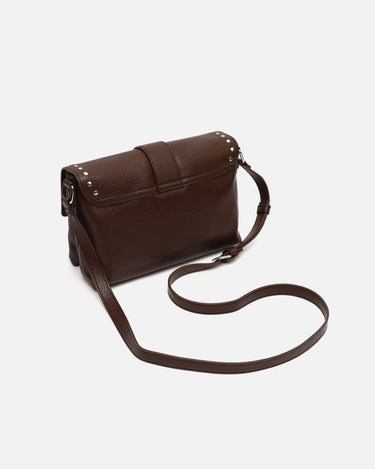 Dione bolso bandolera con detalles metálicos 