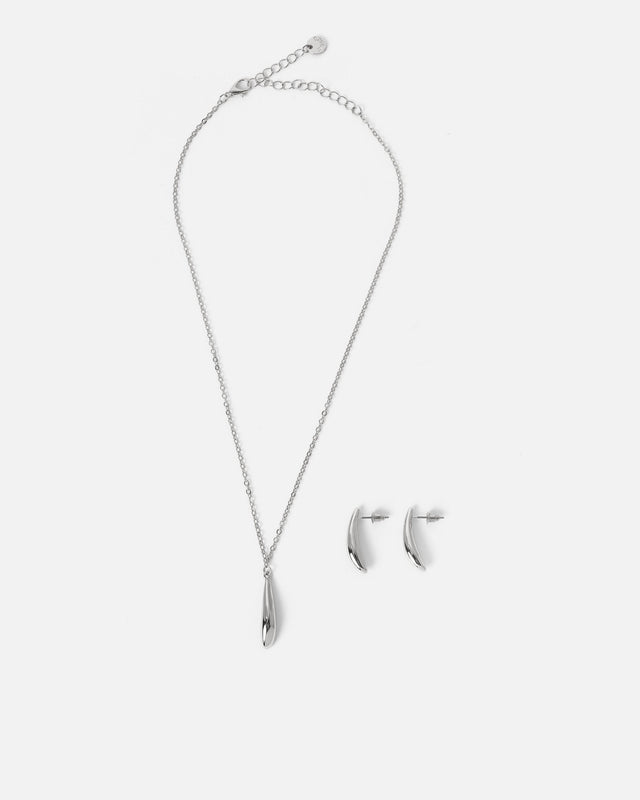 Lulu conjunto de collar y pendientes largos