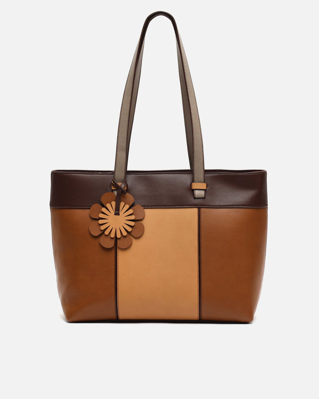 Filiberta-1 bolso shopper grande tricolor con detalle colgante