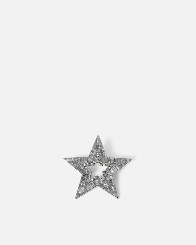 Estrella star-shaped brooch with shiny details