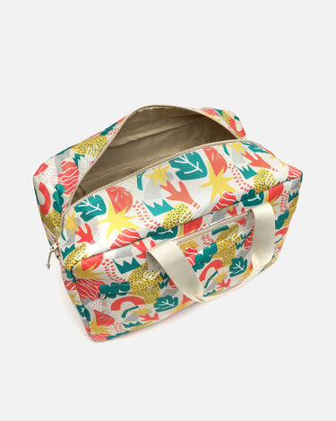 Wanda travel bag with sustainable material 