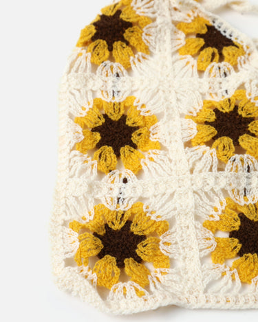 Orilla pañuelo para la cabeza acabado en crochet 