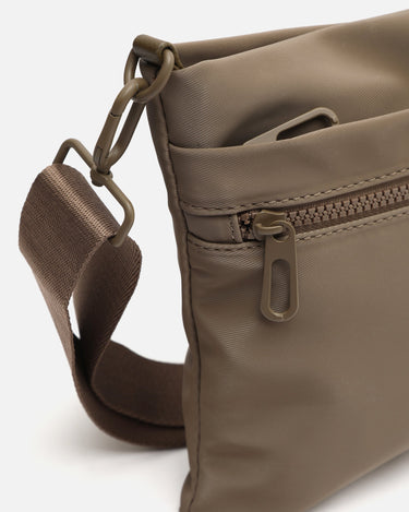 Sakai bolso bandolera pequeño en nylon 