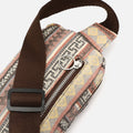 Jaka riñonera con estampado jacquard 