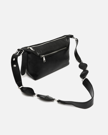 Gosti bolso bandolera pequeño con detalles metálicos 