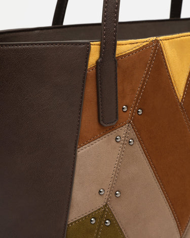 Cachi bolso shopper grande efecto ante y detalles metálicos 