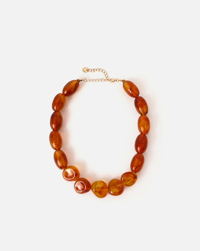 Gudrum grand collier en résine