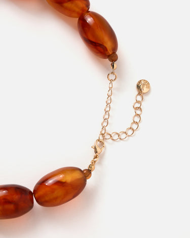 Gudrum collar grande de resina 