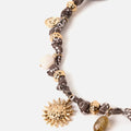Muxuar collar con detalles colgantes 