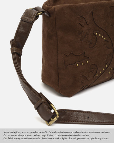 Dobli bolso bandolera efecto ante con detalles metálicos 