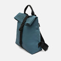 Nere mochila con solapa en nylon 