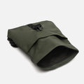 Nere mochila con solapa en nylon 