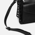 Breise bolso bandolera pequeño con detalles metálicos 