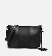 Demiri bolso bandolera con detalle colgante 