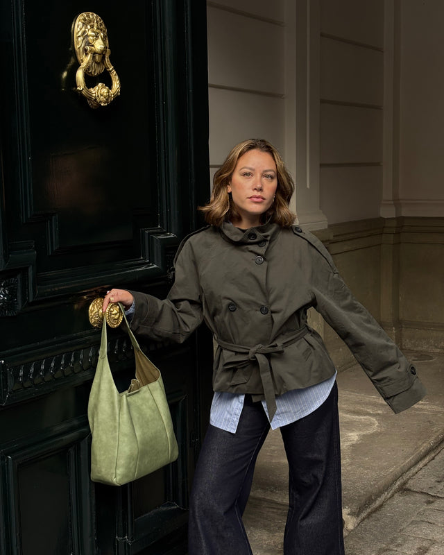 Giselina middelgrote hobotas met afneembare toilettas aan de binnenkant