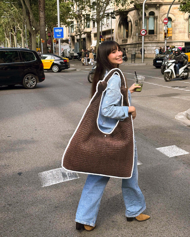 Pologi bolso hobo efecto rafia con neceser interior extraíble