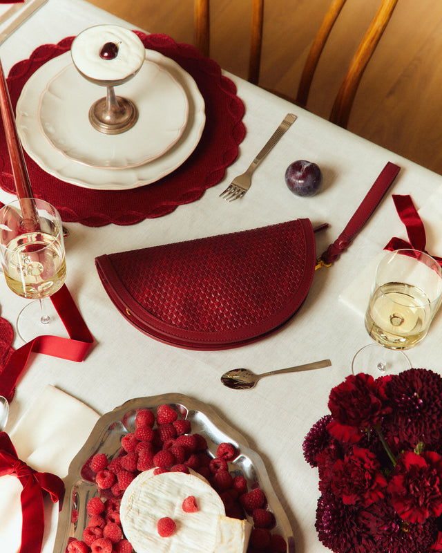 Empadi bolso de fiesta en media luna trenzado con asa bandolera extraíble