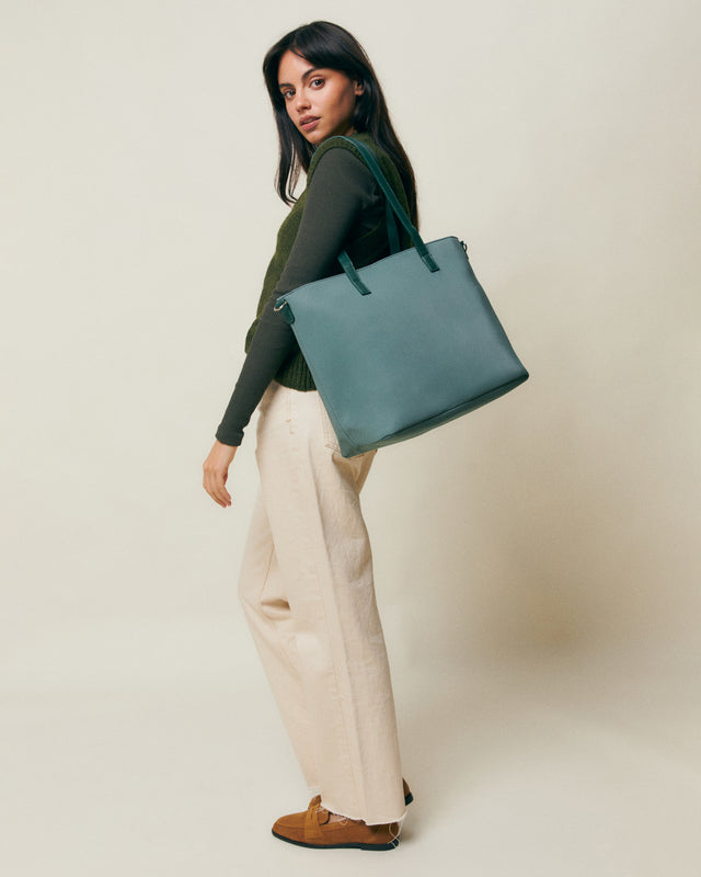 Delora Shopper computer bag with removable nylon sleeve (13.3