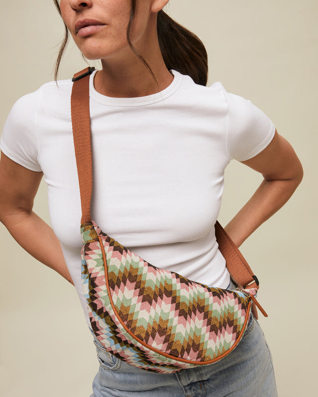 Dilasi riñonera estampado jacquard