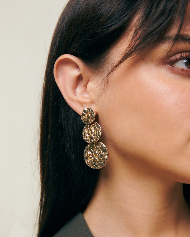 Moni pendientes largos