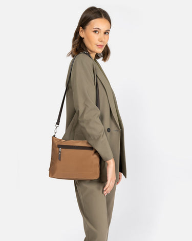 MISAKO Borsa A Tracolla Donna Naida – Piccola, Trapuntata, Con Dettagli Metallici – Elegante E Casual, 13x19x6 Cm