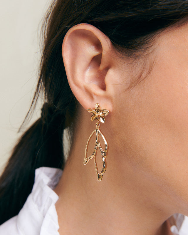 Shiro pendientes largo flor