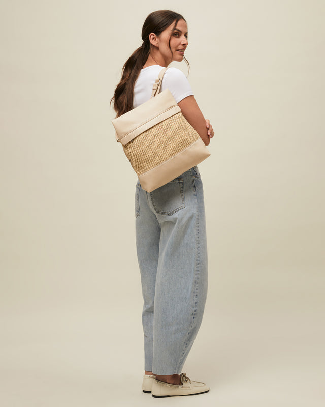 Tichi mochila antirrobo efecto rafia