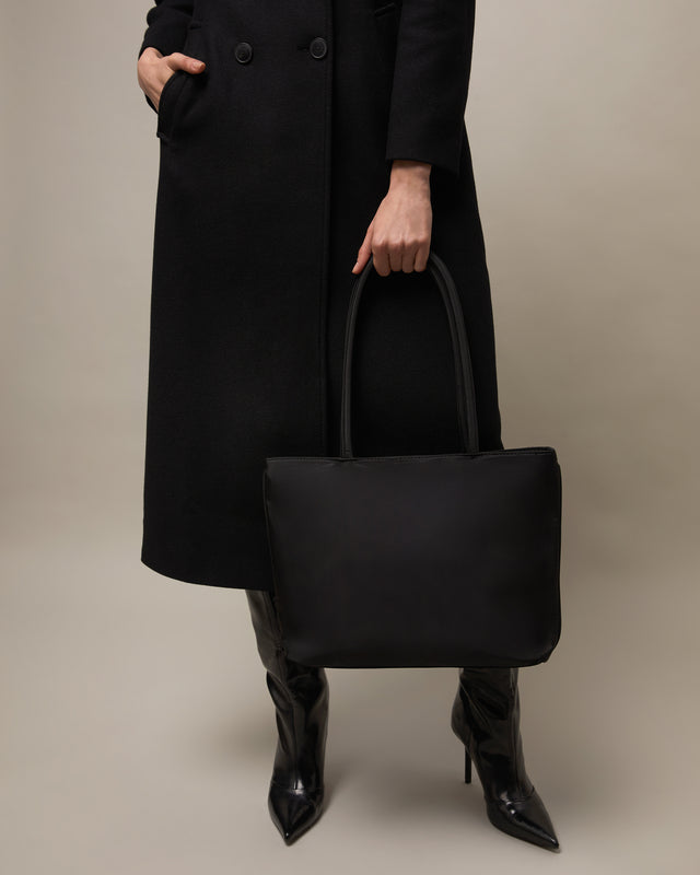 Yaku-1 bolso shopper grande con detalles metálicos ED Yaku-1 bolso shopper grande con detalles metálicos ED